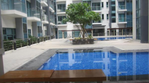 Palm Tree Condos near MNL Airport Terminal 3 by ELR